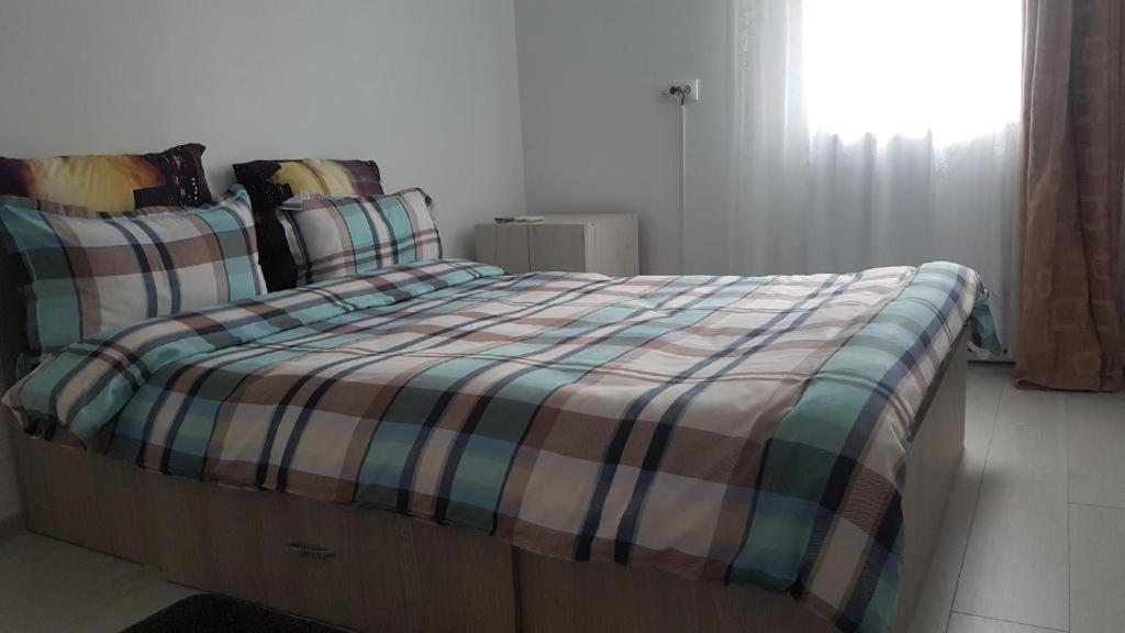 Lucky Apartment Piteşti Esterno foto